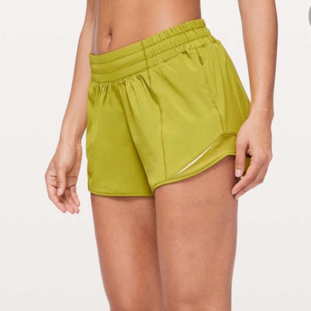 Lululemon Hotty Hot shorts- Golden Lime 2.5”